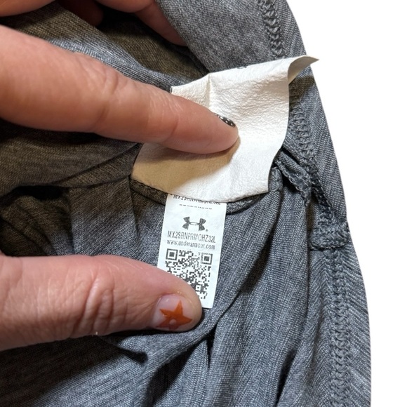 Under Armour Women’s M Grey Breathe Long Sleeve Shirt Performance Activewear - Picture 6 of 7
